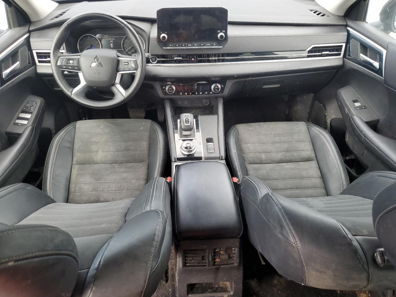2022 MITSUBISHI outlander