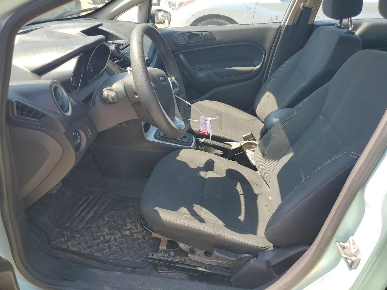 2017 FORD Fiesta