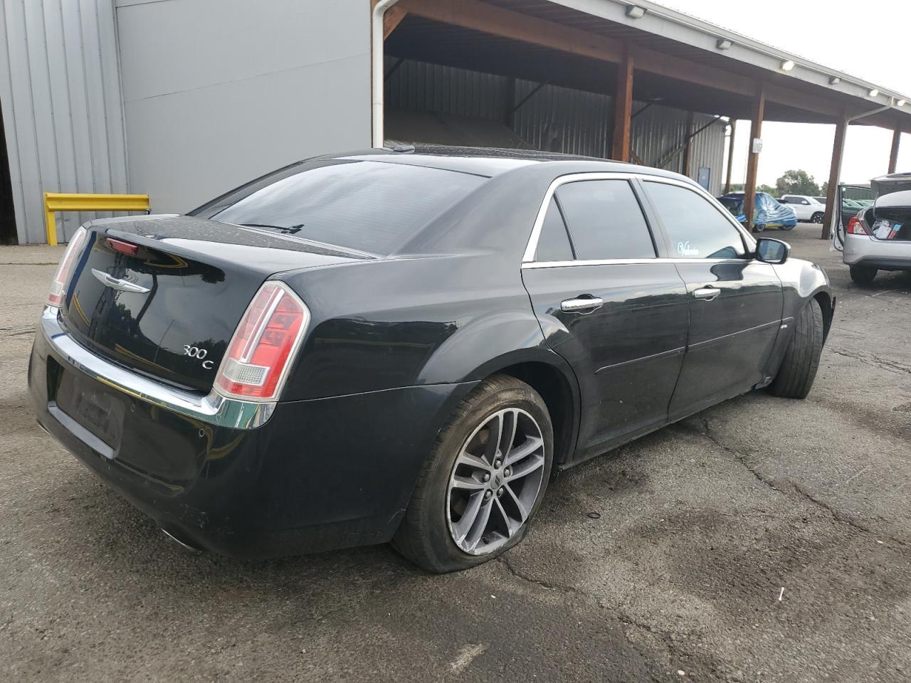 2011 CHRYSLER 300