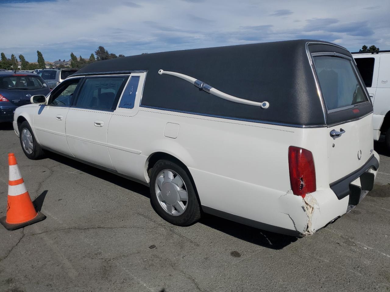 2000 CADILLAC Professional Chassis