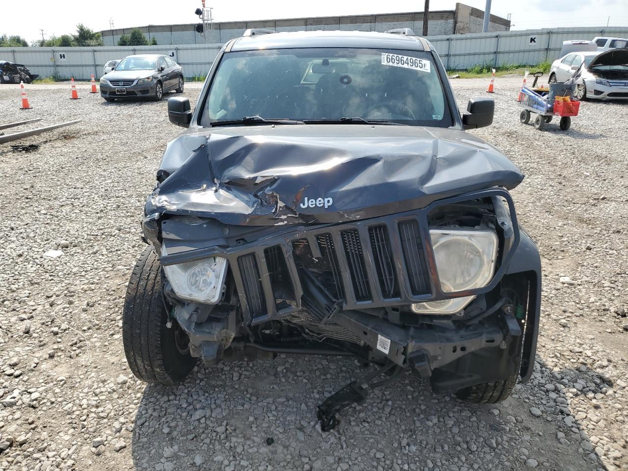 2011 JEEP Liberty