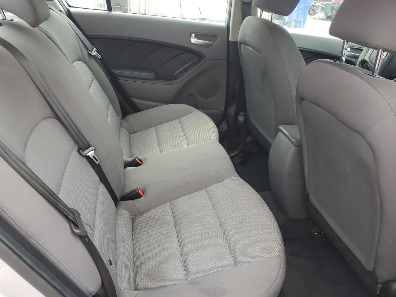 2017 KIA FORTE