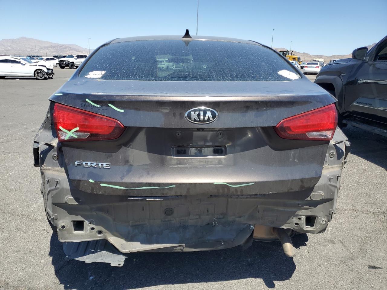 2017 KIA FORTE