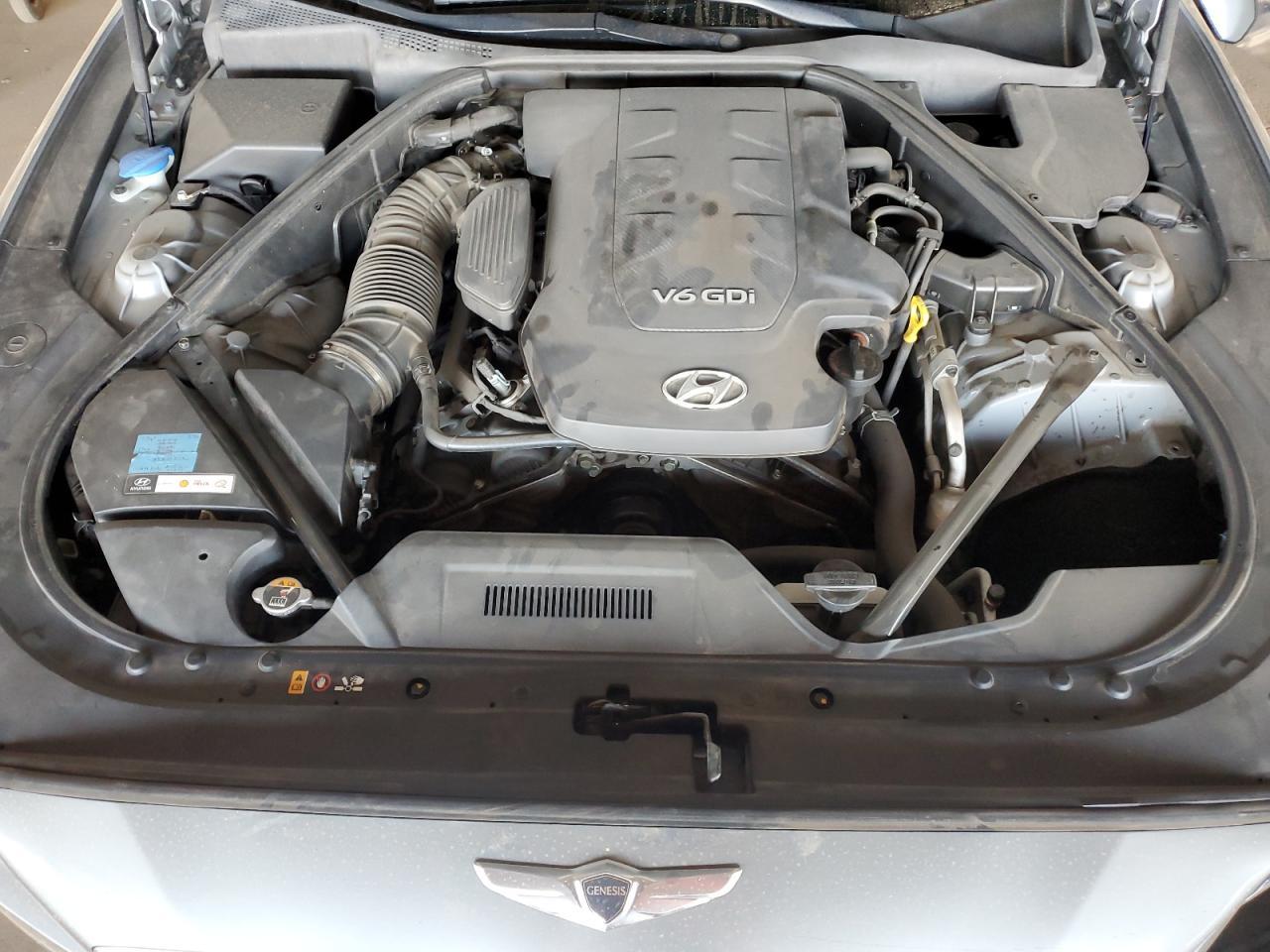 2015 HYUNDAI GENESIS