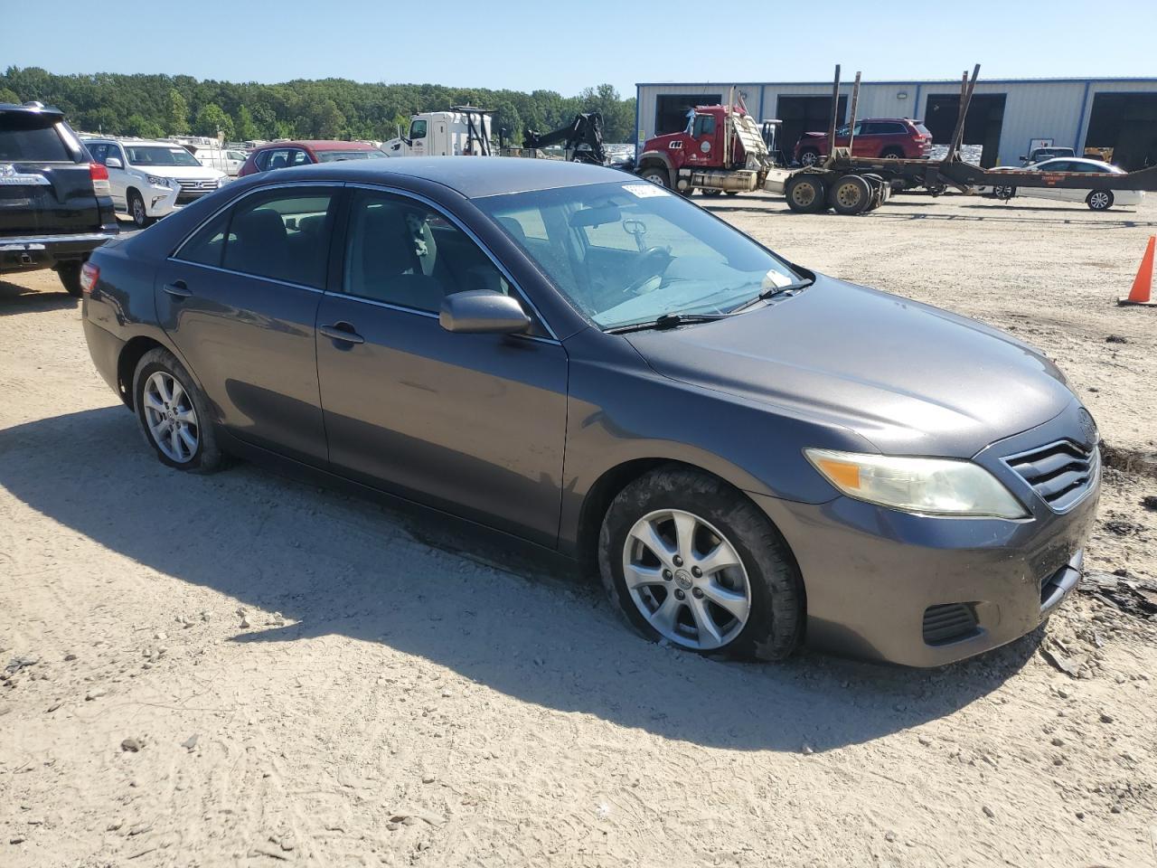 2011 TOYOTA CAMRY