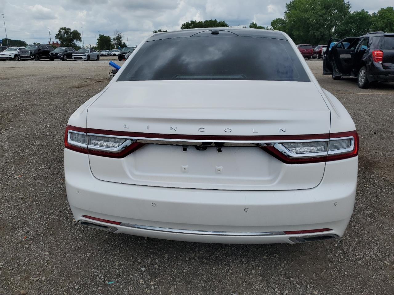 2017 LINCOLN Continental