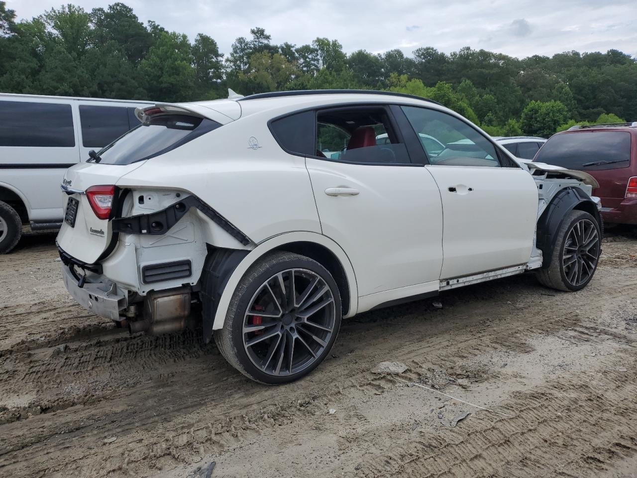 2019 MASERATI Levante