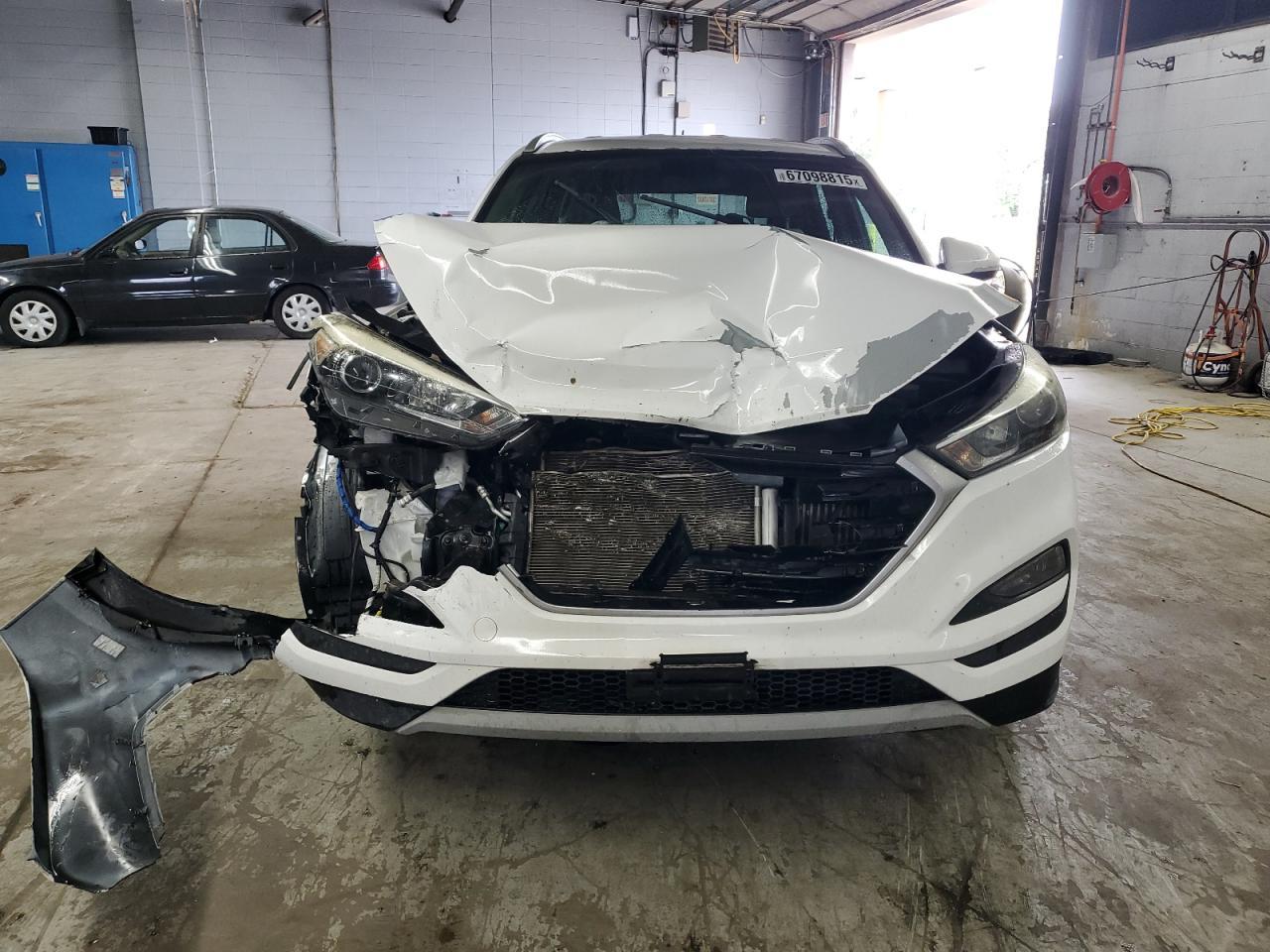 2017 HYUNDAI TUCSON