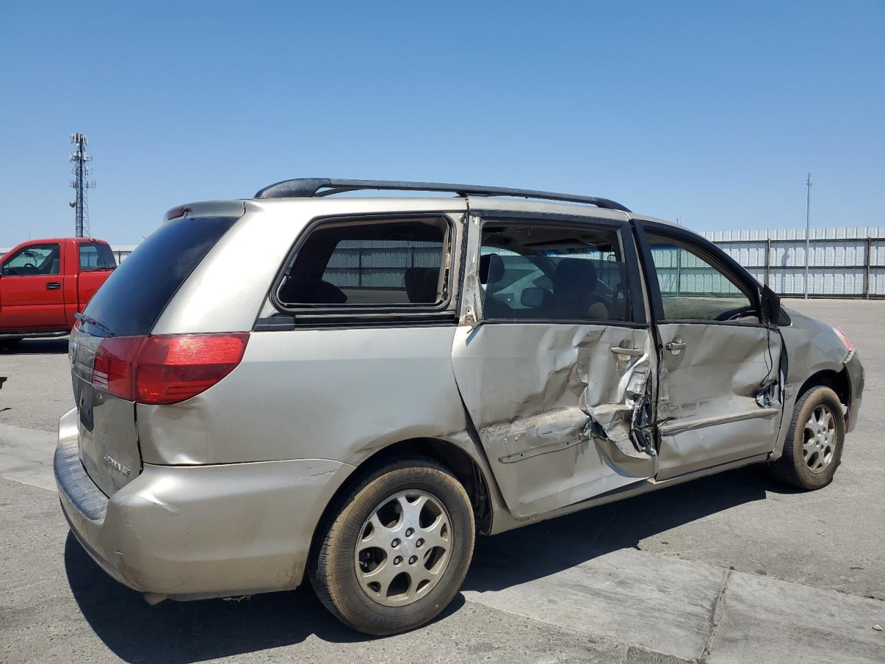 2005 TOYOTA SIENNA