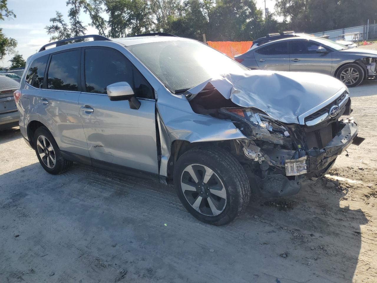 2017 SUBARU FORESTER