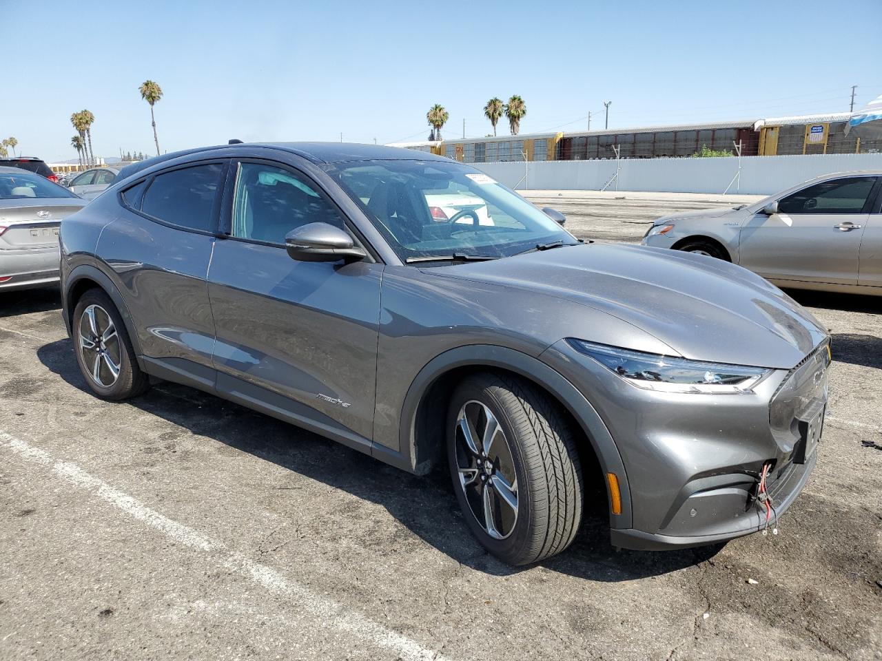 2021 FORD Mustang Mach-E