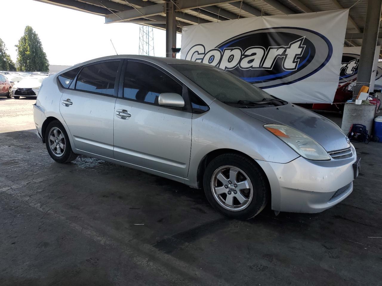 2004 TOYOTA PRIUS