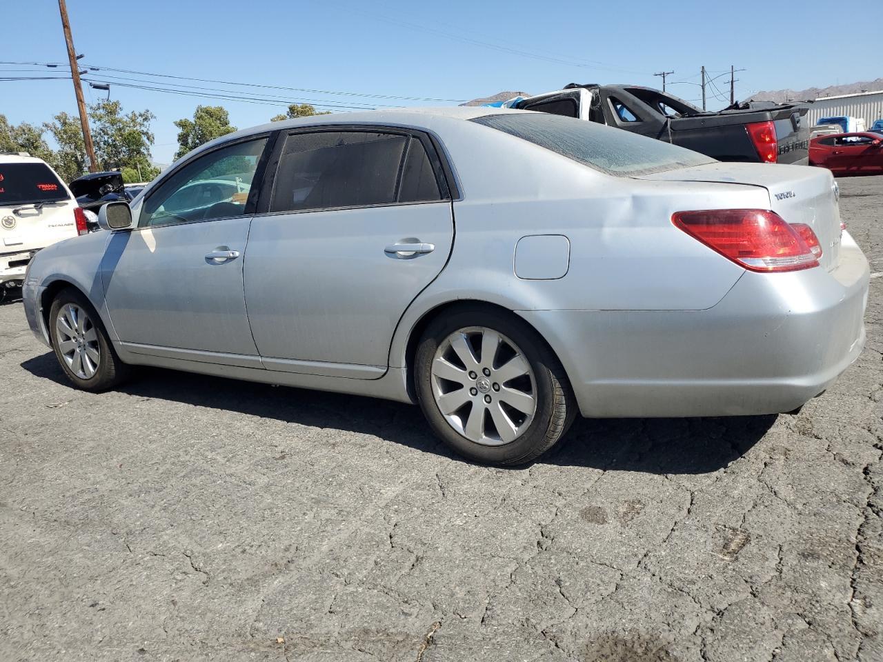 2006 TOYOTA Avalon