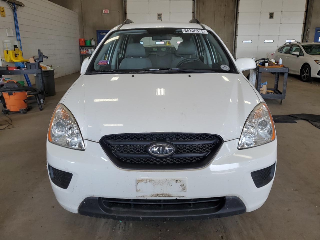 2009 KIA RONDO