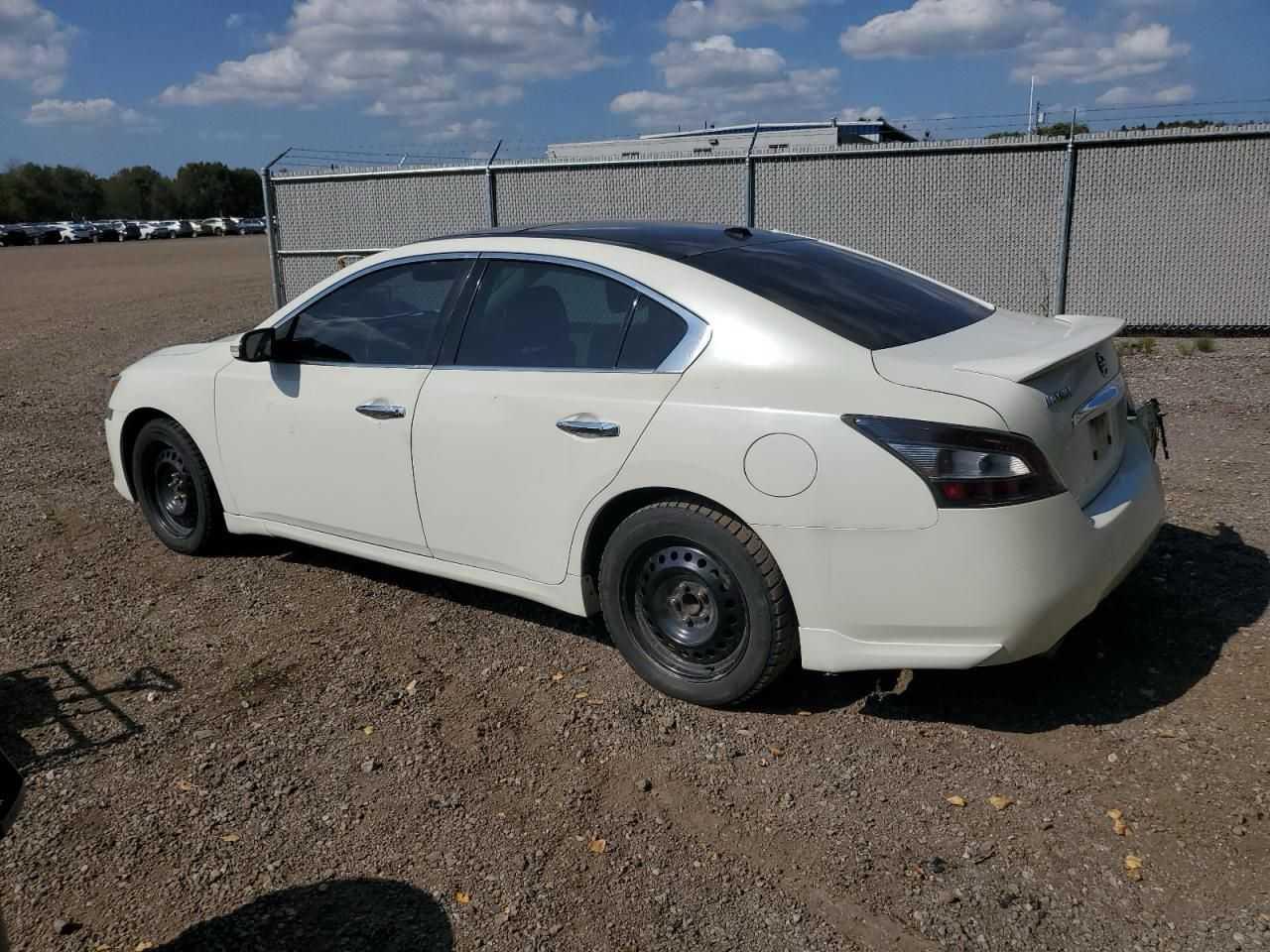 2014 NISSAN Maxima