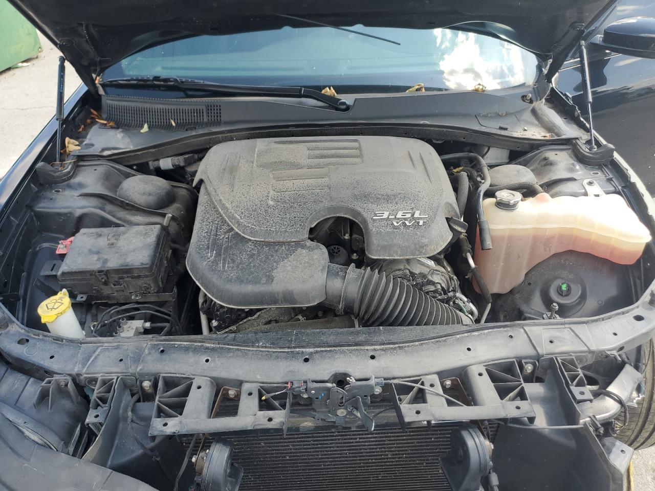 2019 CHRYSLER 300