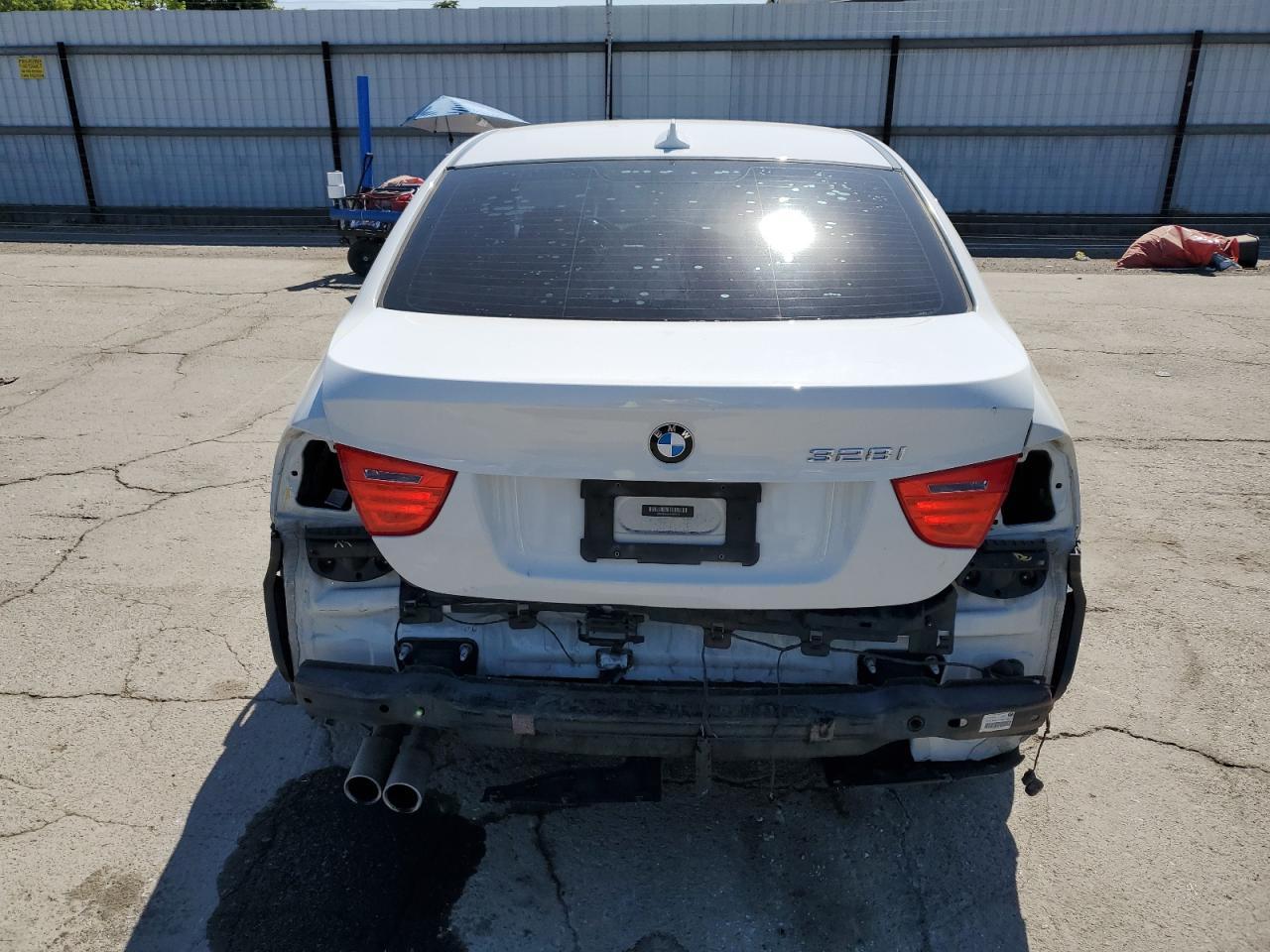 2011 BMW 3 SERIES