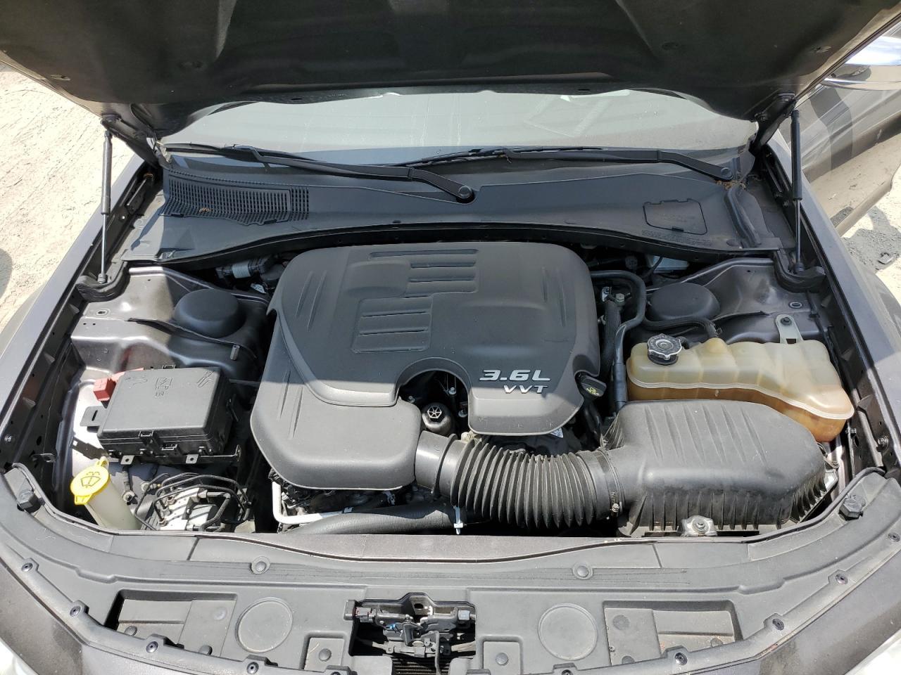 2019 CHRYSLER 300