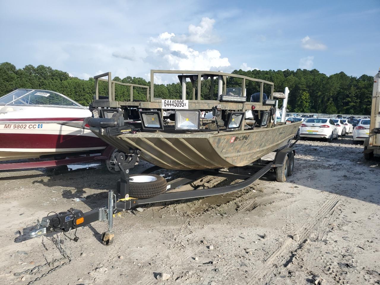 2018 Tracker Pro Boat W/trl
