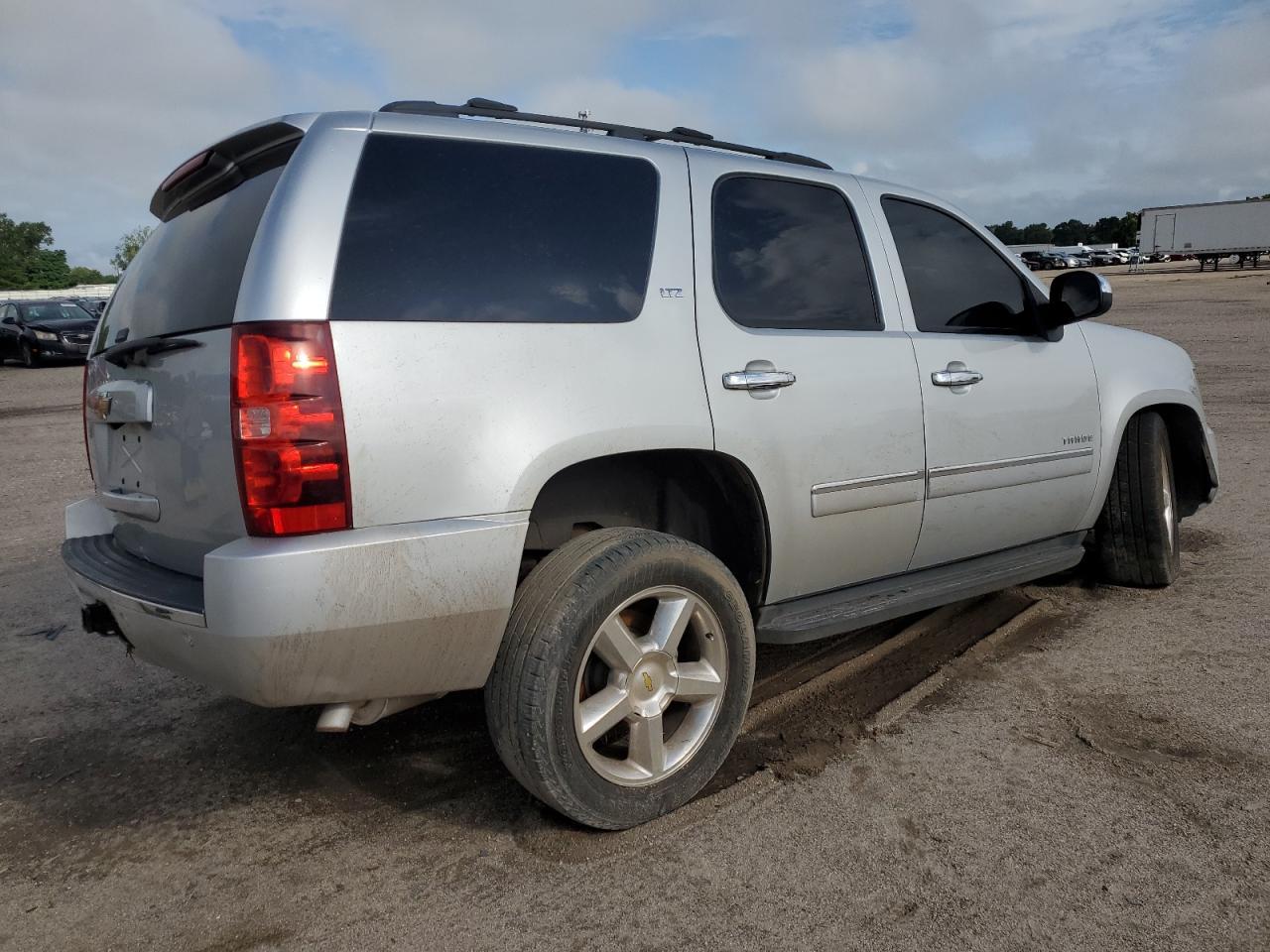 2014 CHEVROLET Tahoe