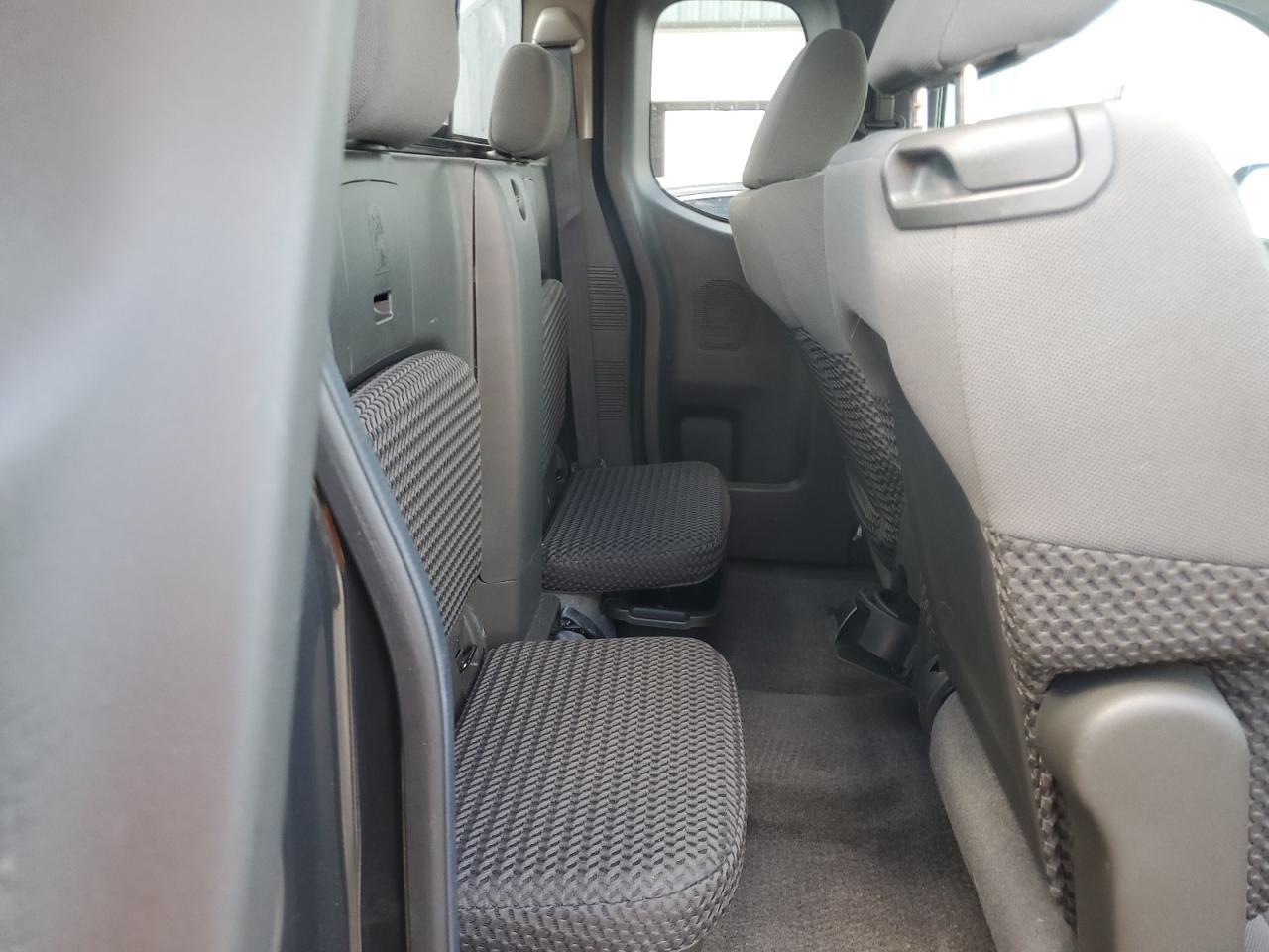 2011 NISSAN Frontier