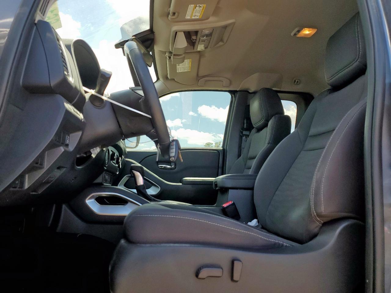 2022 NISSAN Frontier