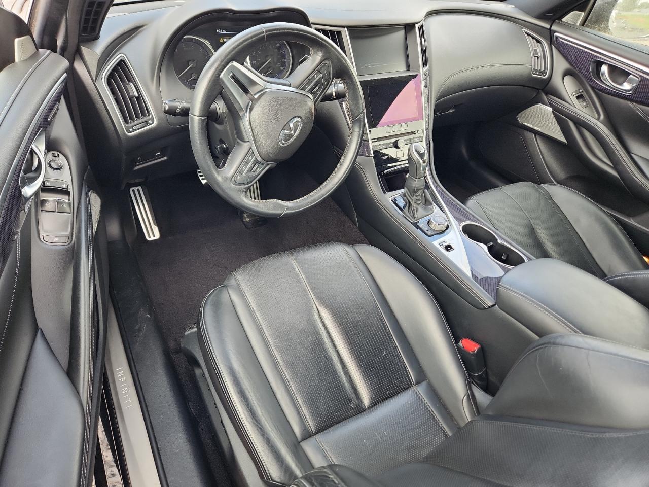 2017 INFINITI Q60