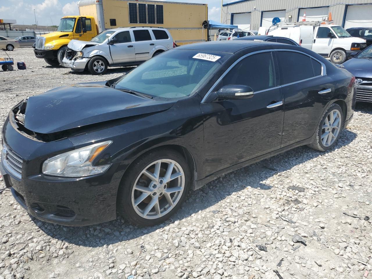 2009 NISSAN Maxima