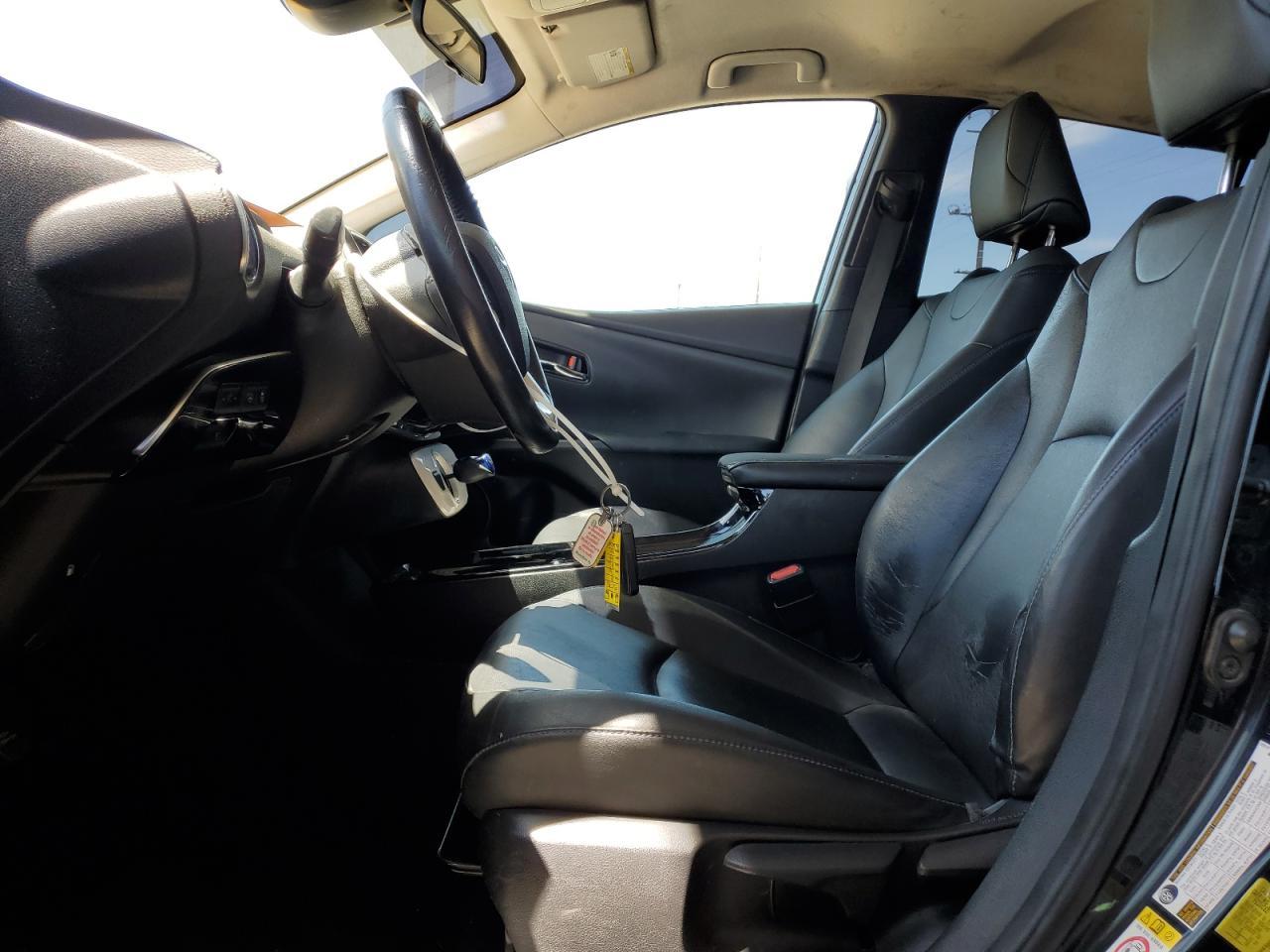 2018 TOYOTA PRIUS