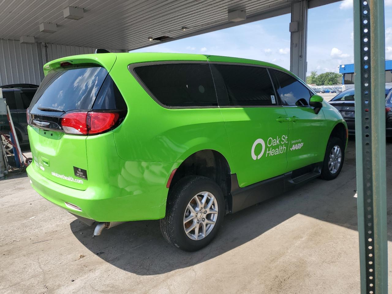 2024 CHRYSLER Voyager