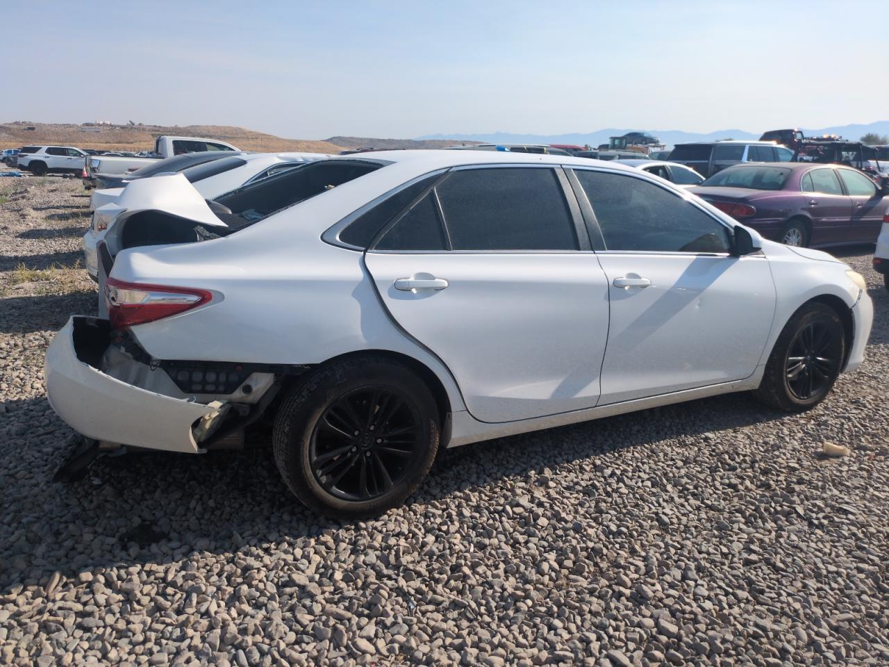 2017 TOYOTA CAMRY