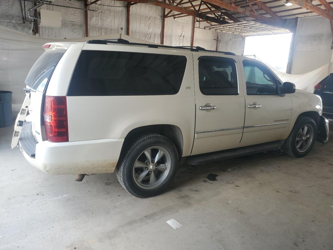 2010 CHEVROLET Suburban