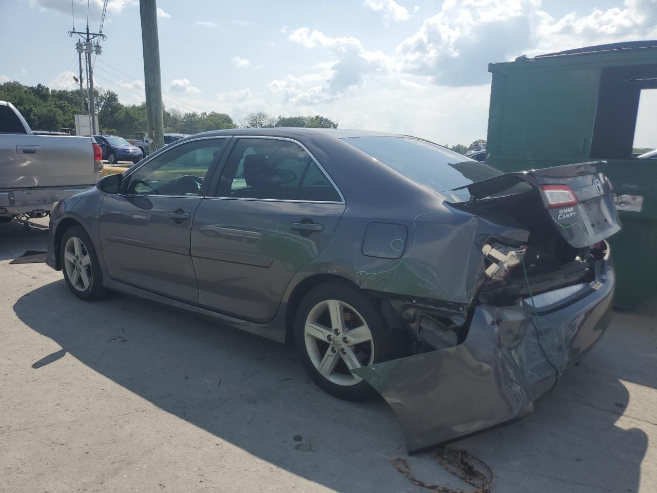 2014 TOYOTA CAMRY