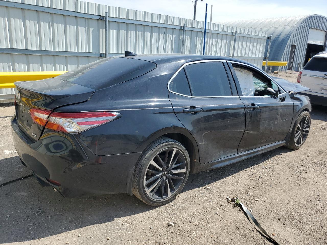 2019 TOYOTA CAMRY