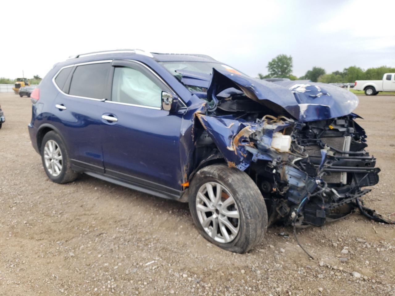 2017 NISSAN ROGUE
