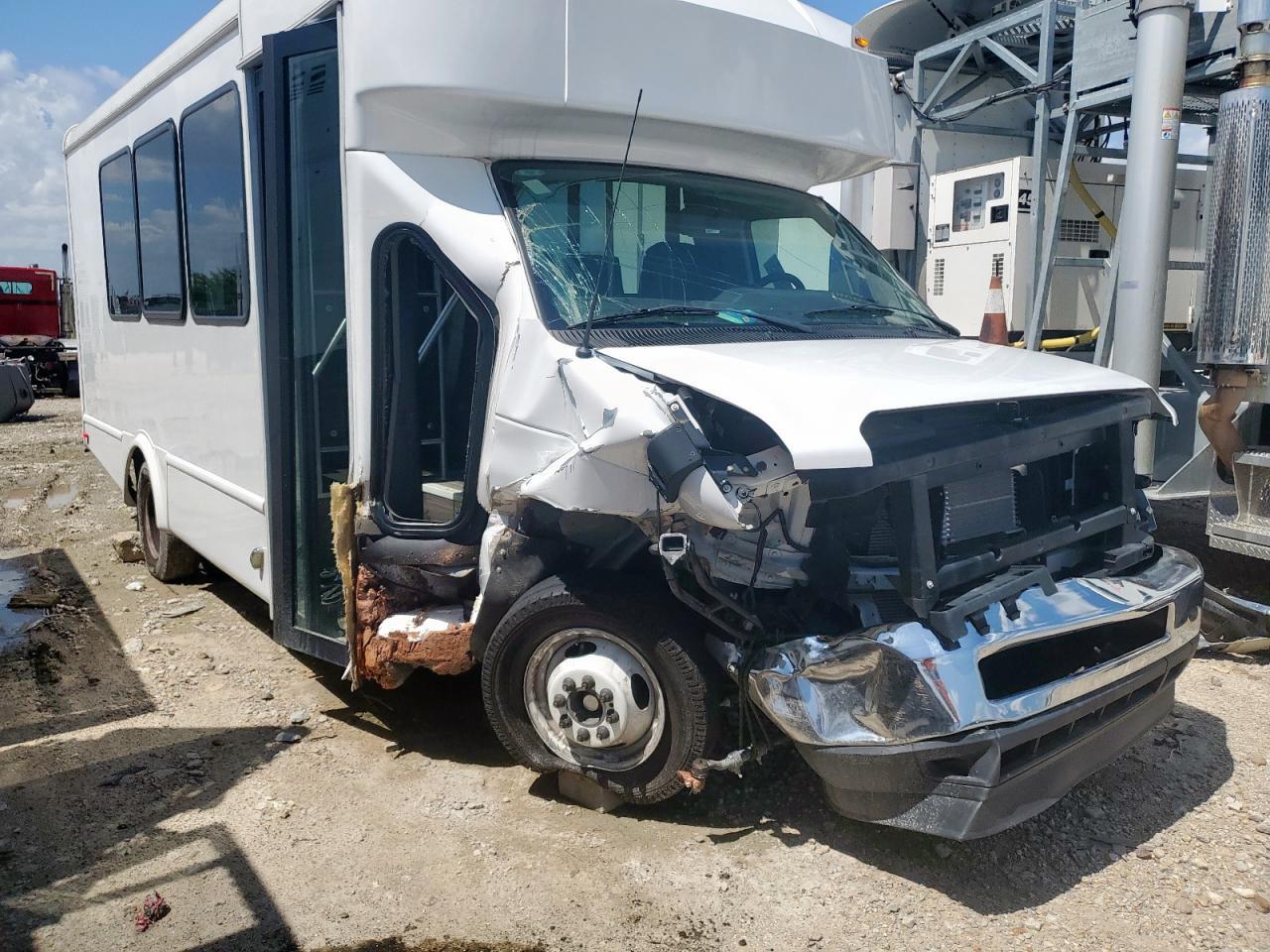 2024 FORD ECONOLINE