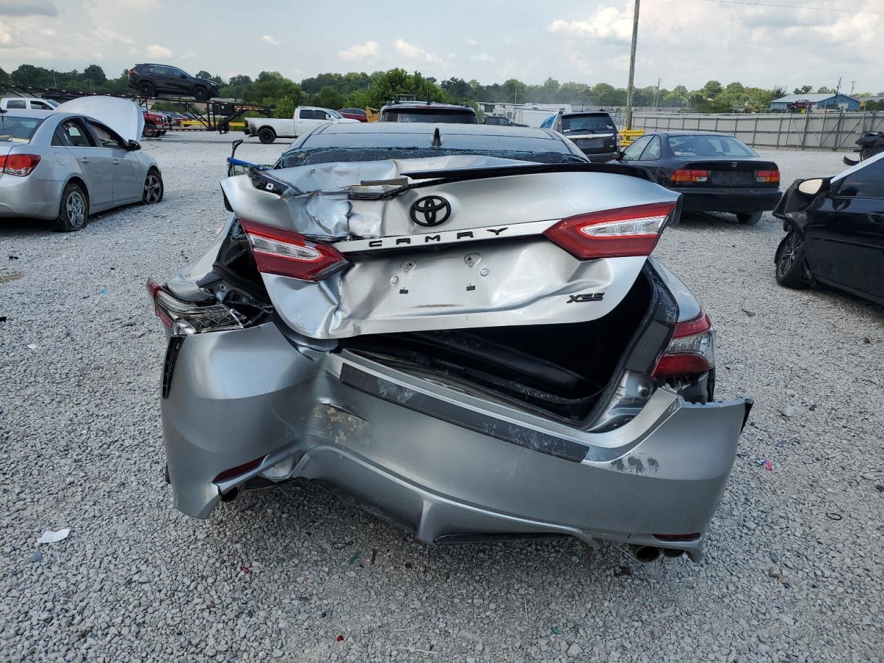 2019 TOYOTA CAMRY