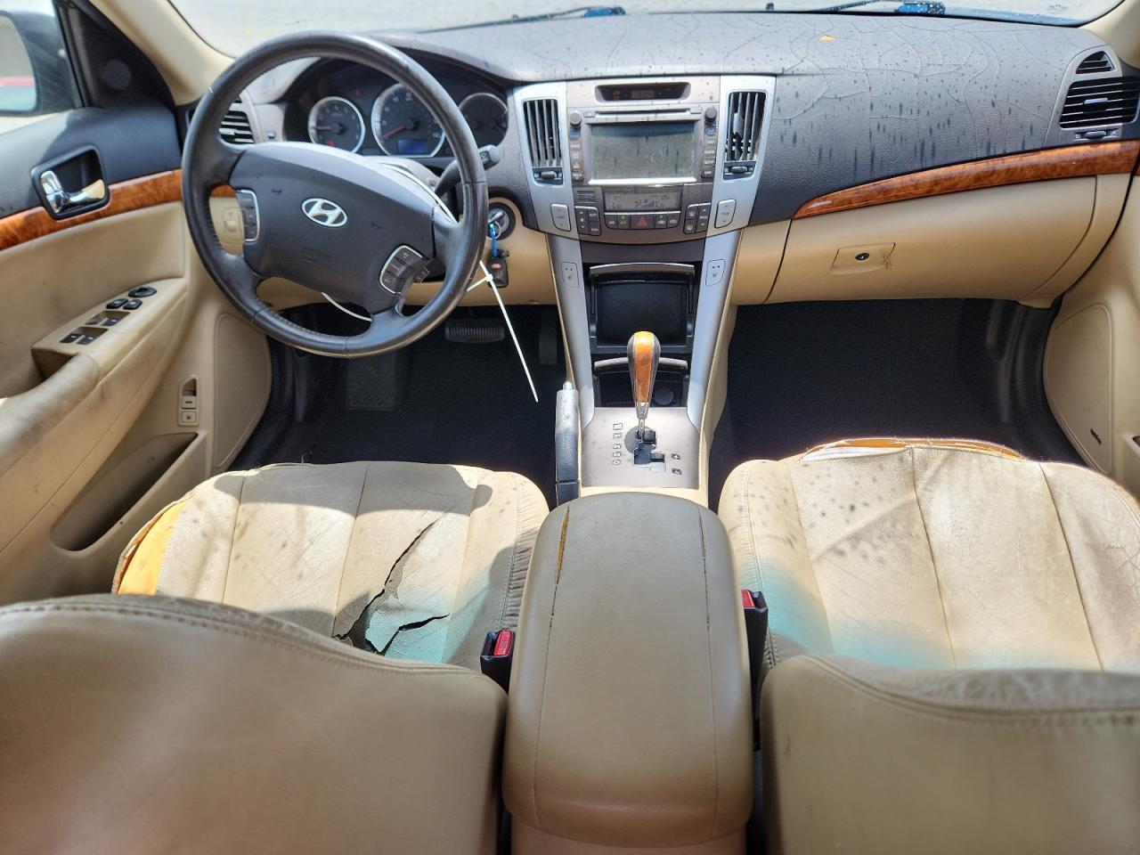 2010 HYUNDAI SONATA