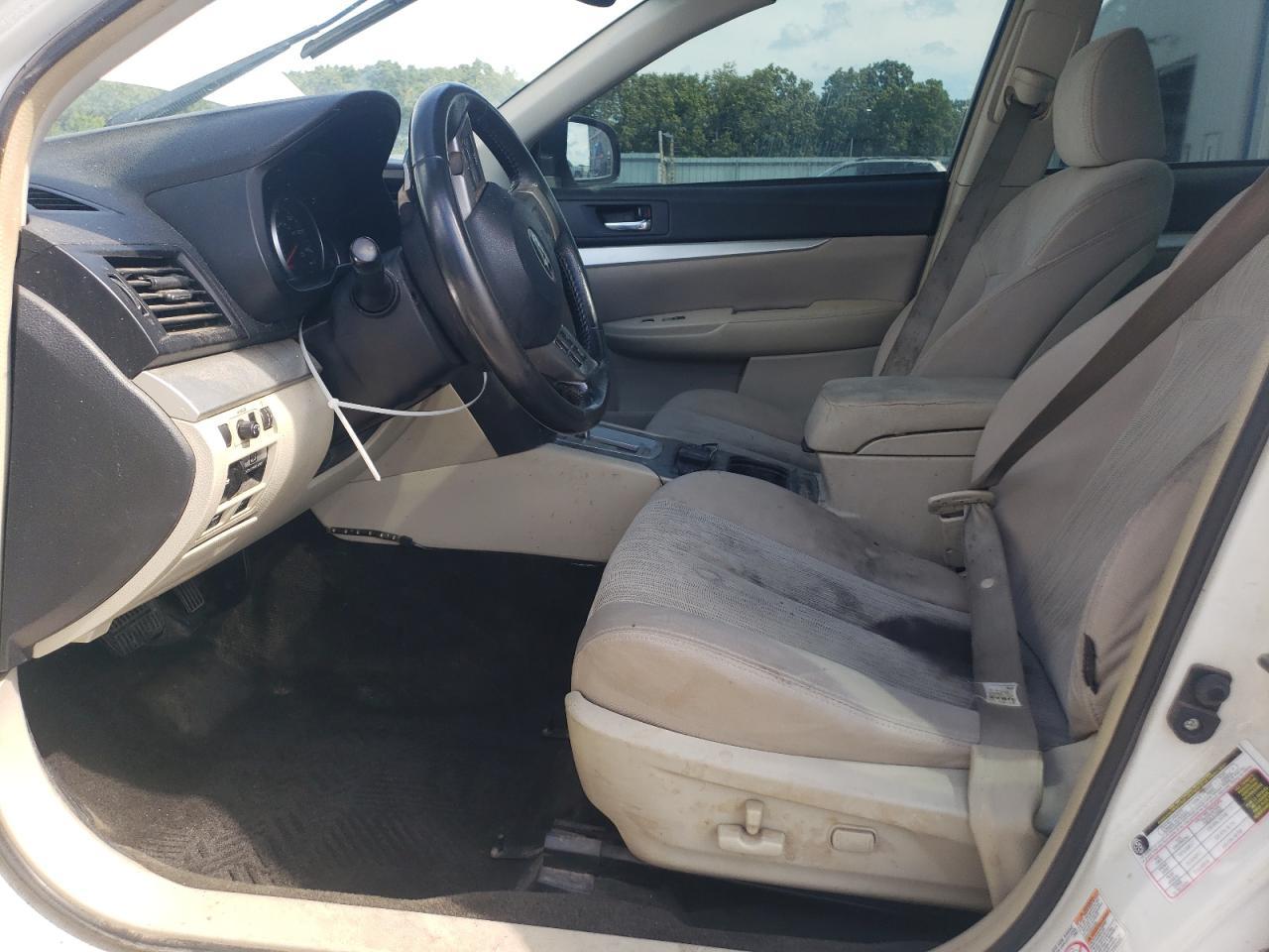 2013 SUBARU Legacy