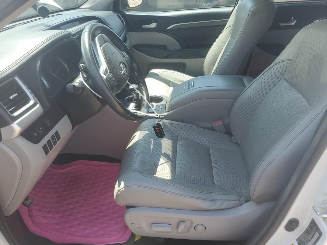 2017 TOYOTA HIGHLANDER