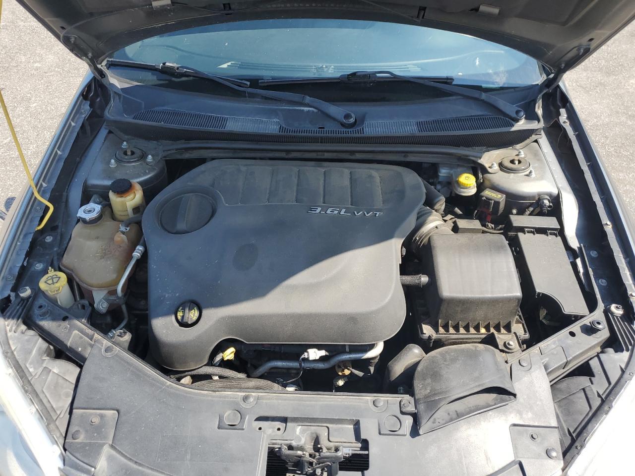 2013 CHRYSLER 200