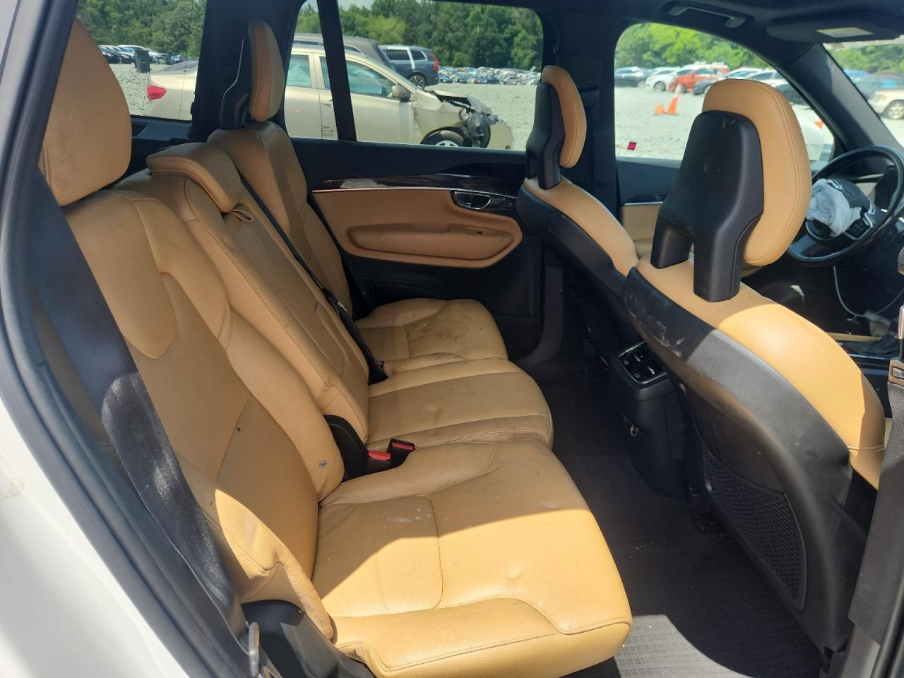 2016 VOLVO XC90