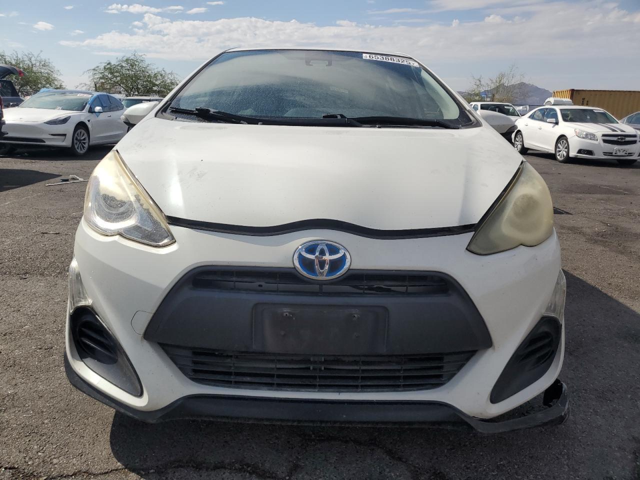 2017 TOYOTA Prius c