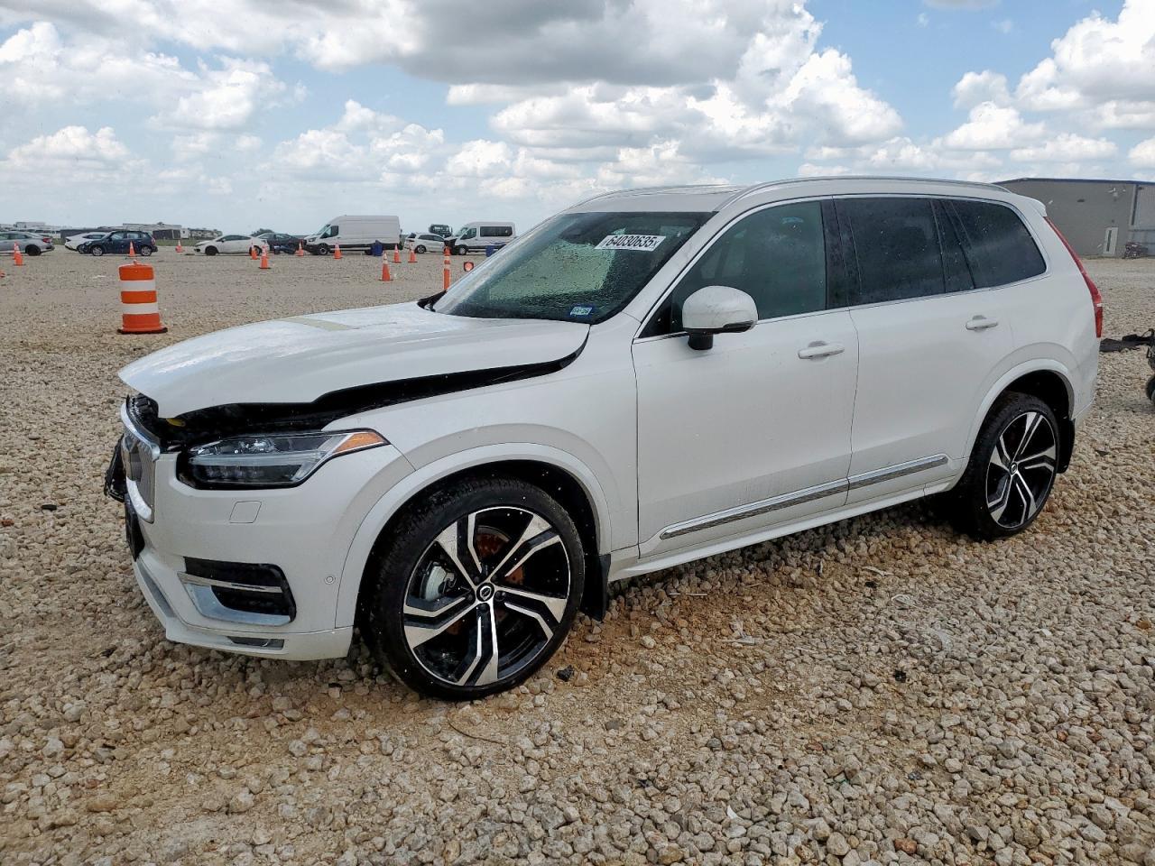 2024 VOLVO XC90