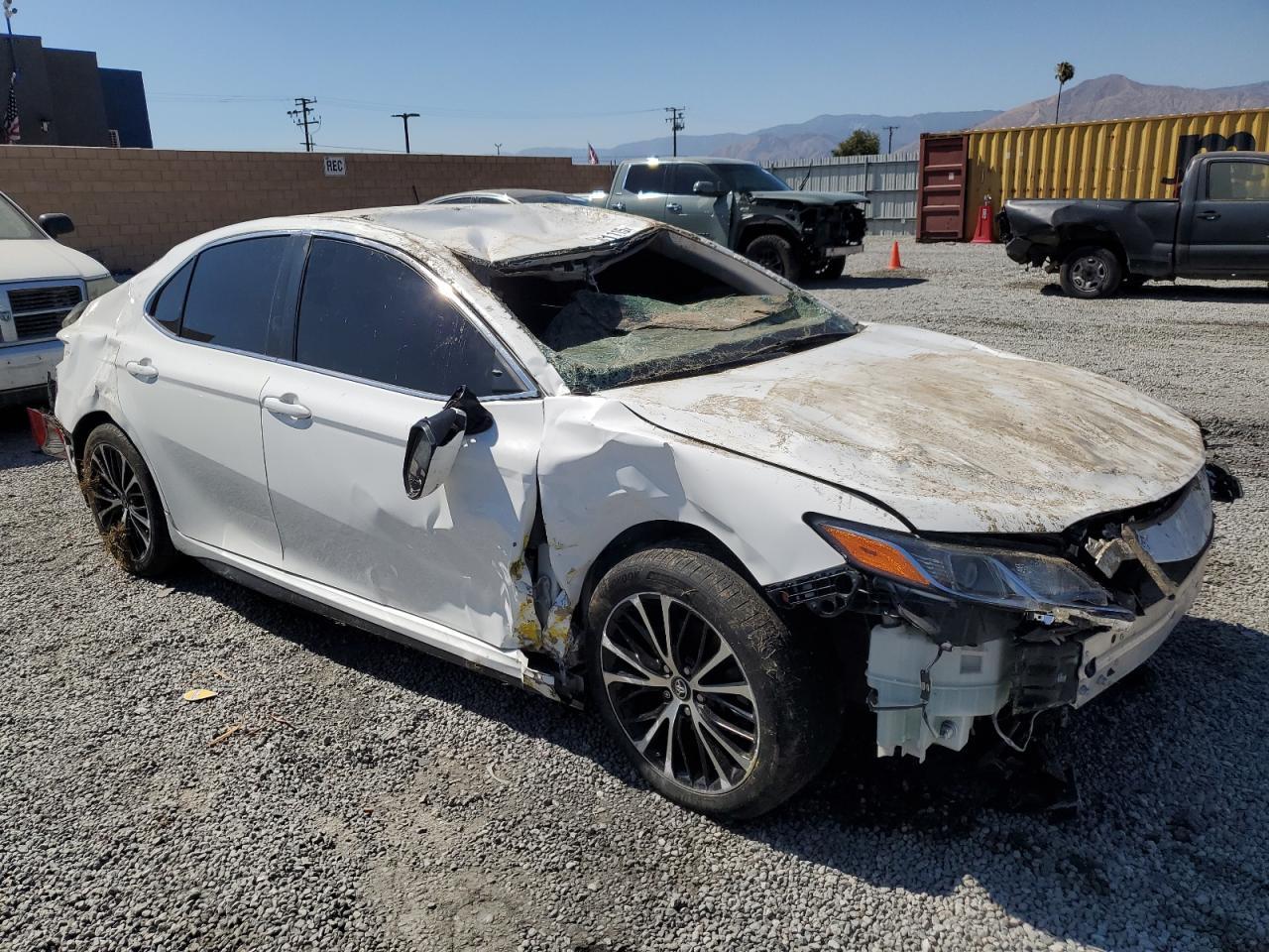 2018 TOYOTA CAMRY