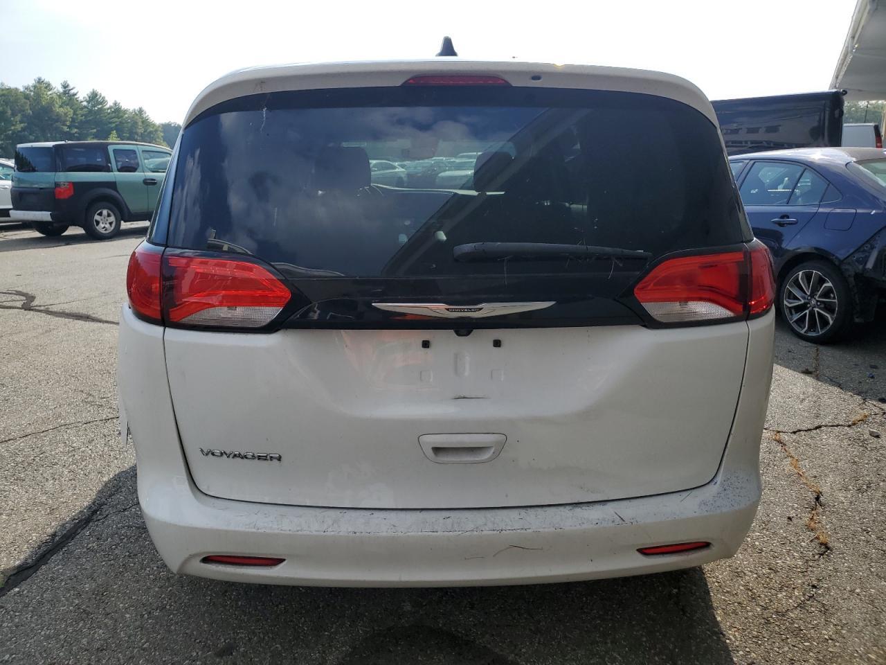 2023 CHRYSLER Voyager