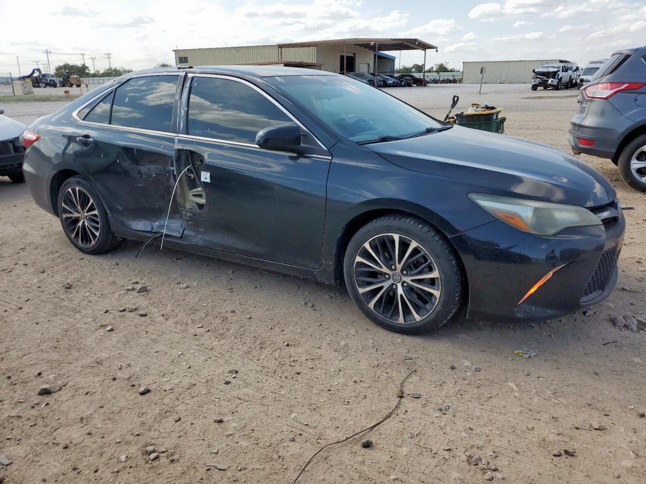 2015 TOYOTA CAMRY