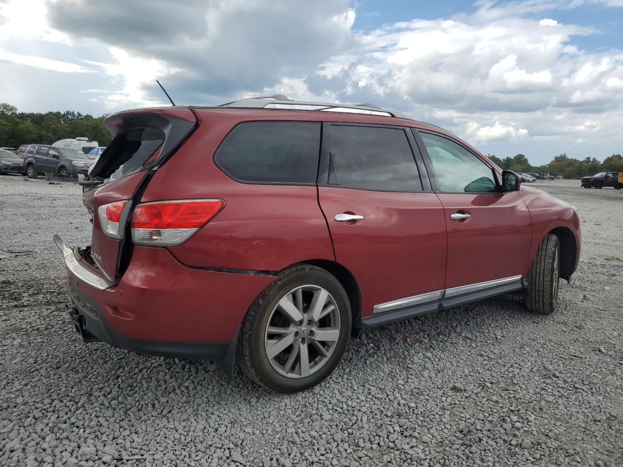 2016 NISSAN PATHFINDER