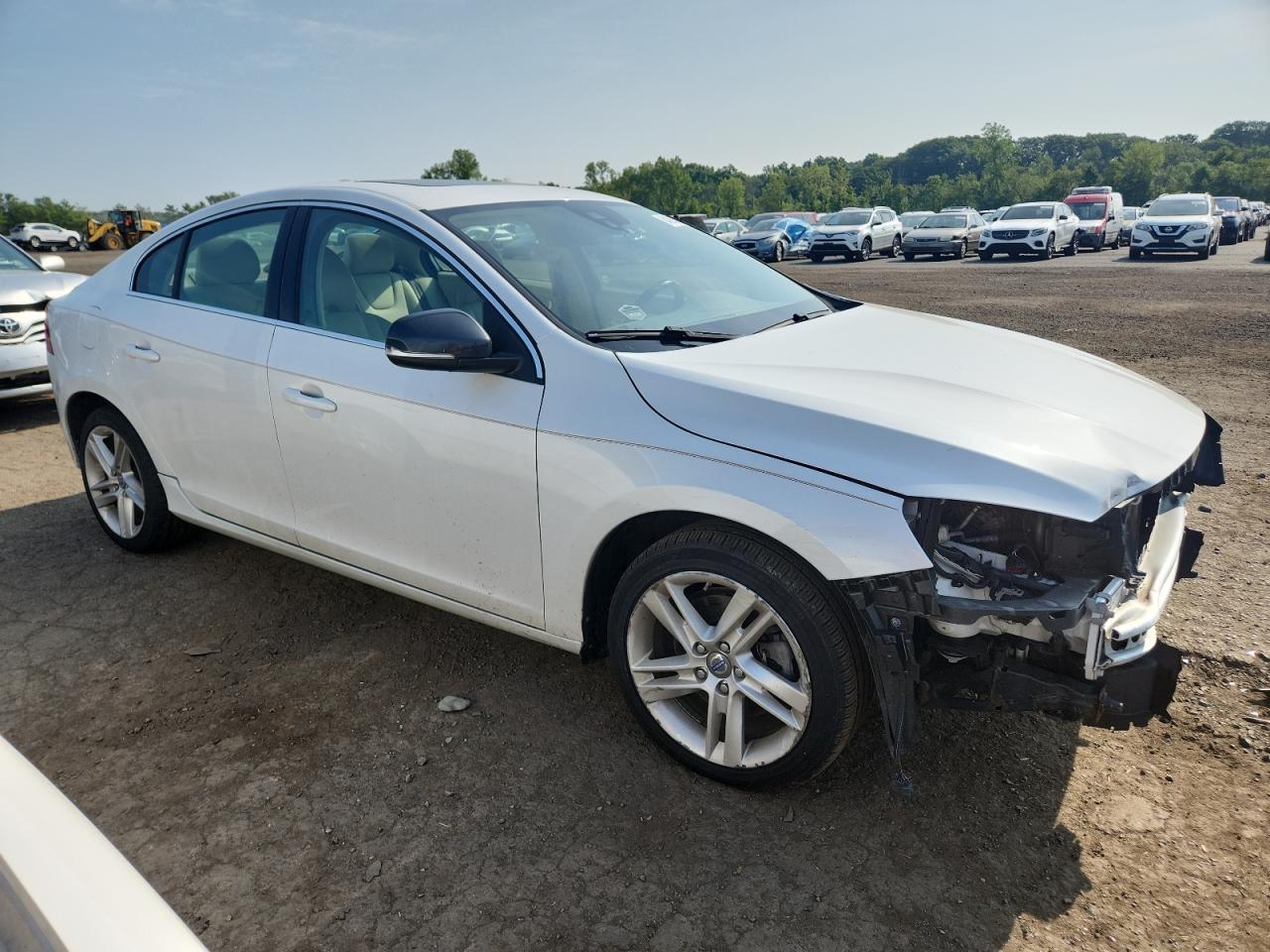 2015 VOLVO S60