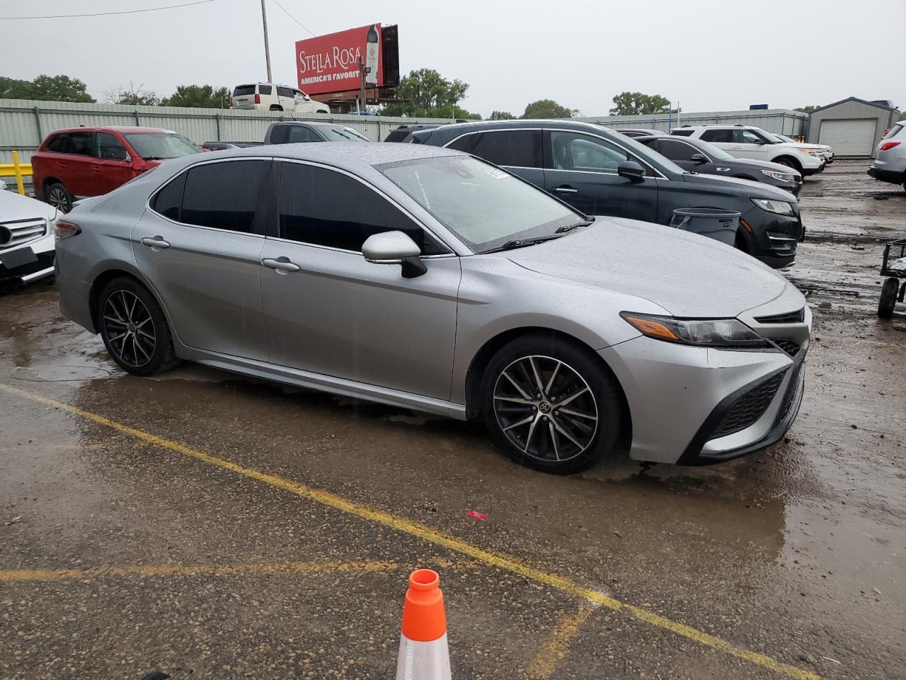 2022 TOYOTA CAMRY